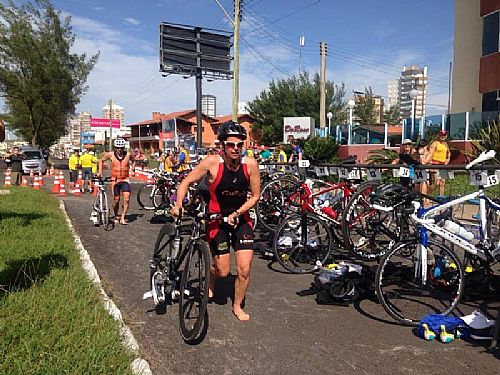 TRANSIÇÃO CICLISMO CORRIDA TRANSIÇÃO CICLISMO CORRIDA