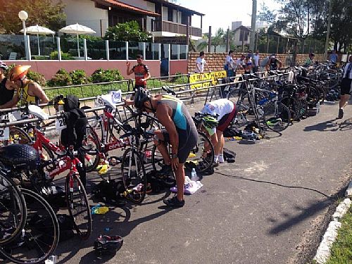 TRANSIÇÃO CICLISMO CORRIDA TRANSIÇÃO CICLISMO CORRIDA